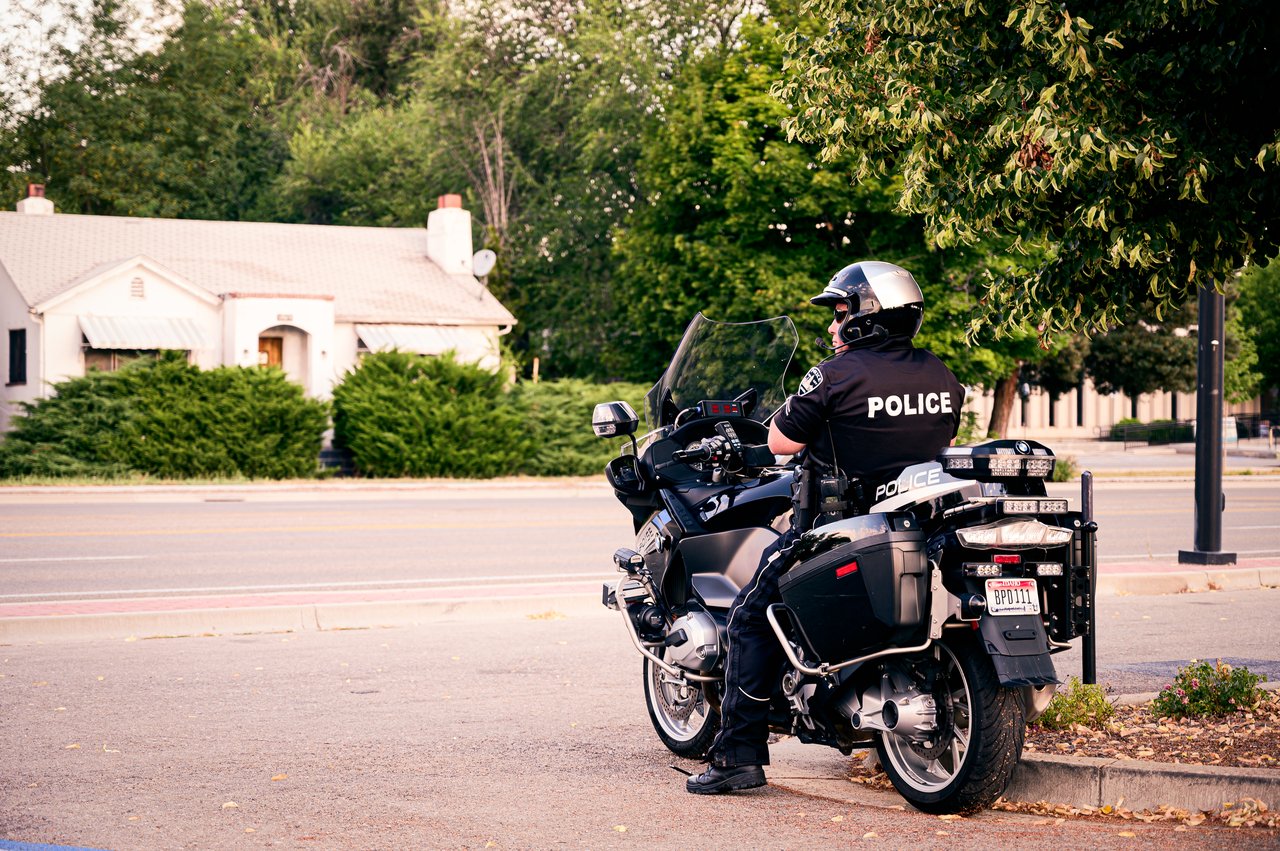 man-riding-on-motorcycle-2902372 (1)