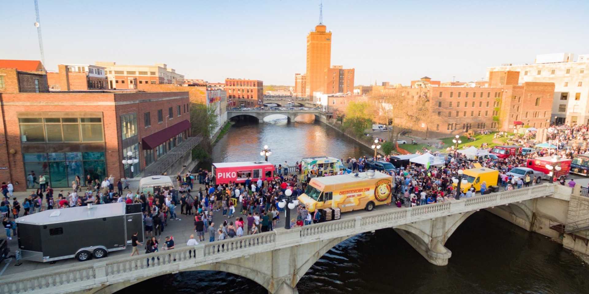 Downtown Aurora Food Trucks