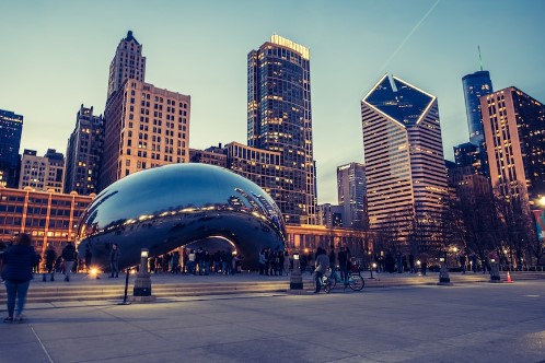 Chicago skyline and bean attraction.